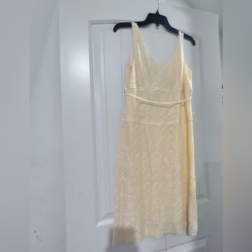Casual Corner Cream Lace Slip Dress with V-Neck